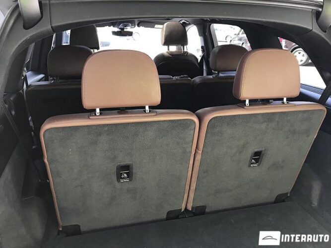 Audi Q7 61 interauto-car