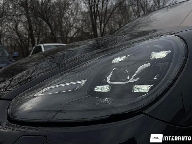 porsche Cayenne 2015