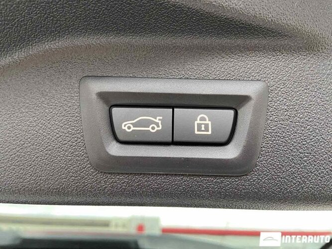 BMW X7 3.0d 76 interauto-car