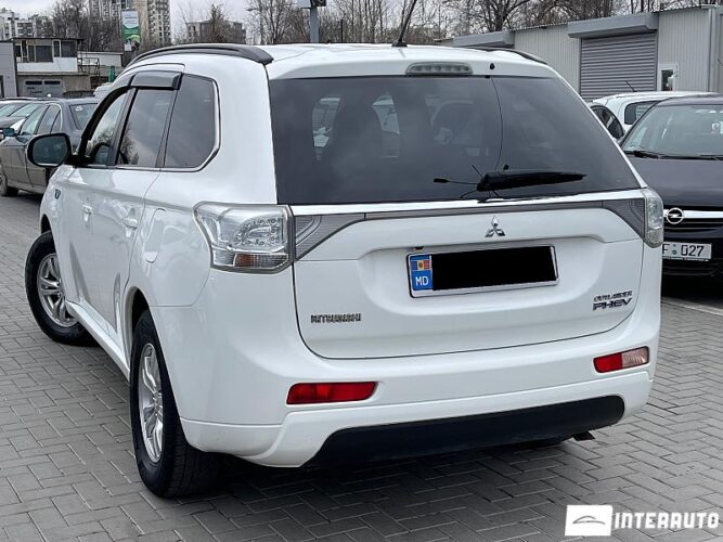 mitsubishi Outlander 2014