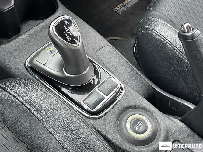 mitsubishi Outlander 2014