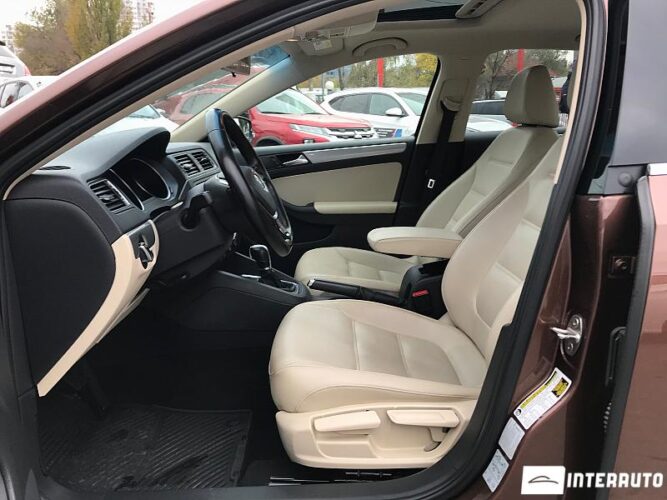 Volkswagen Jetta 33 interauto-car