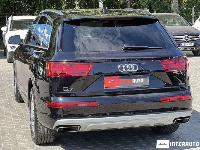 Audi Q7 41 audi Q7 2017