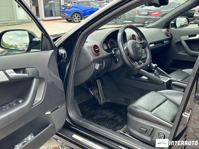 Audi RS3 35 interauto-car