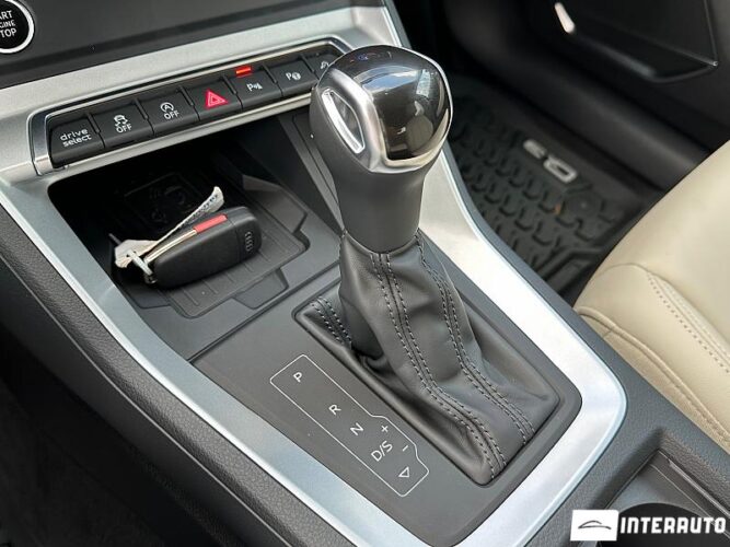 Audi Q3 48 interauto-car