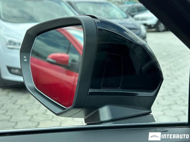 Audi Q3 62 interauto-car