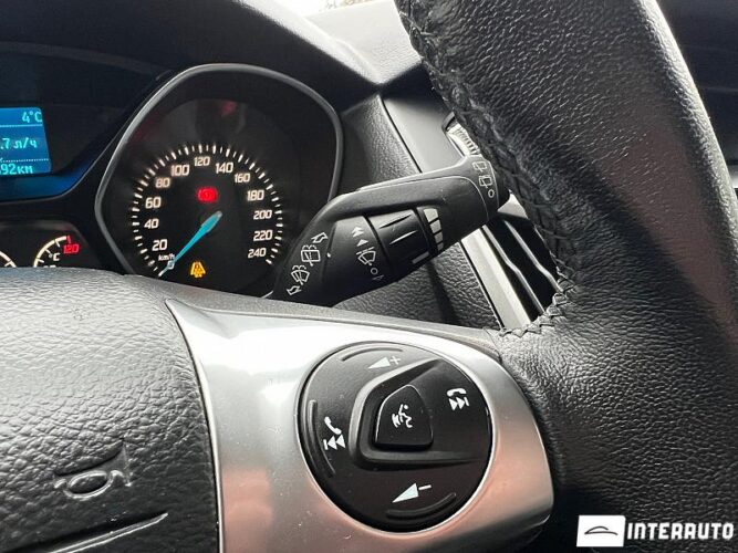 Ford Focus 47 interauto-car