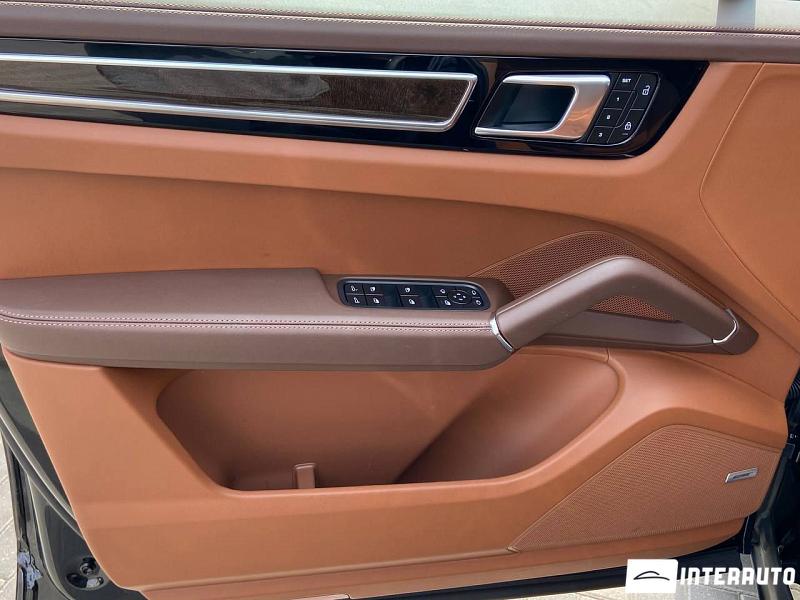 Porsche Cayenne Coupe 15 automobil-interauto