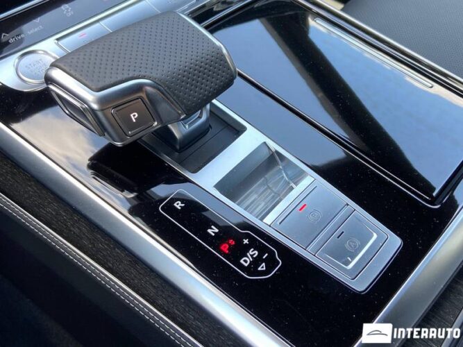 Audi Q8 47 interauto-car