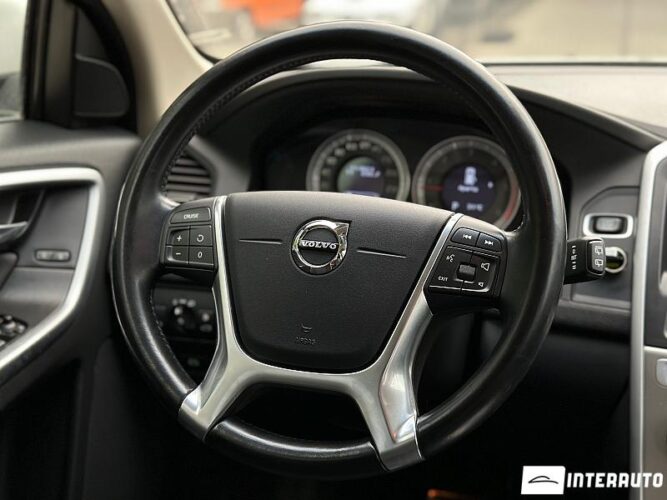 Volvo XC 60 36 interauto-car