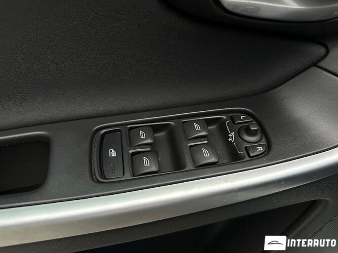 Volvo XC 60 32 interauto-car