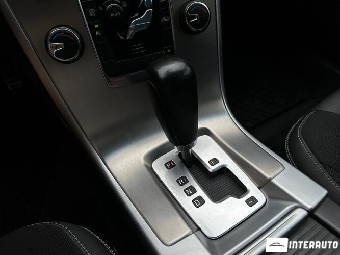 Volvo XC 60 41 interauto-car