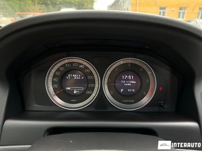 Volvo XC 60 37 interauto-car