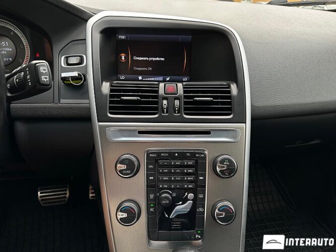 Volvo XC 60 38 interauto-car