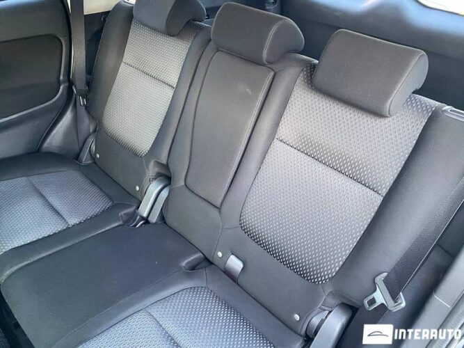 Mitsubishi Outlander 46 interauto-car