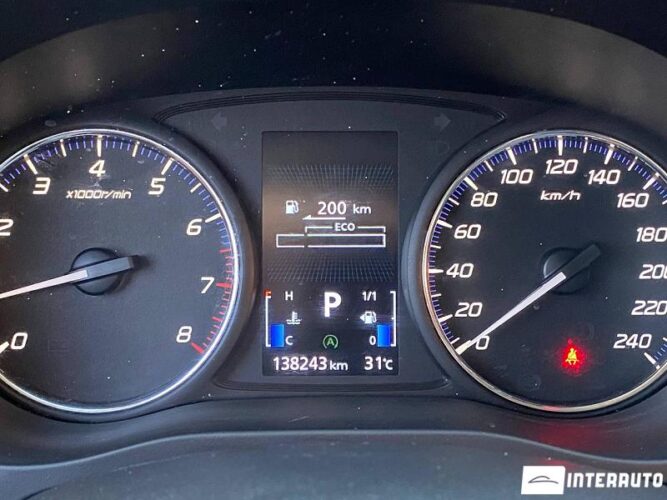 Mitsubishi Outlander 39 interauto-car