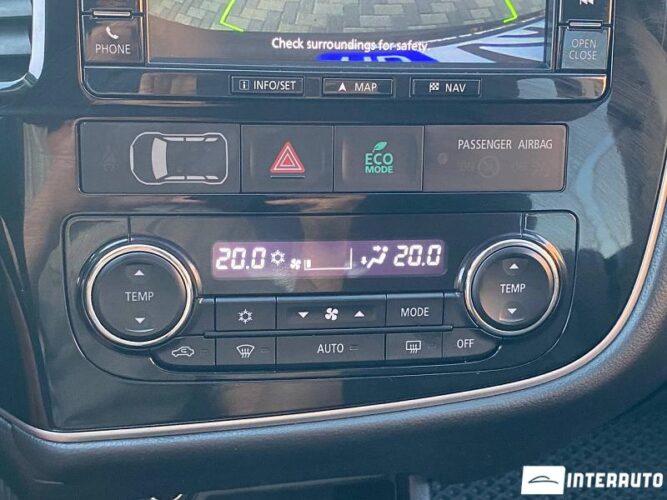 Mitsubishi Outlander 42 interauto-car