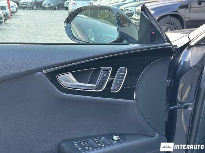 Audi A7 45 interauto-car