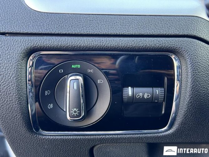 Skoda Superb 35 skoda Superb 2011