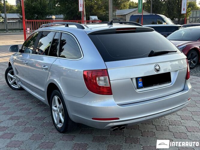Skoda Superb 28 skoda Superb 2011