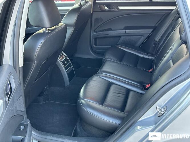 Skoda Superb 40 skoda Superb 2011