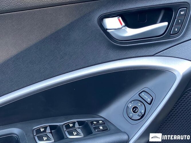 Hyundai Santa Fe 42 interauto-car