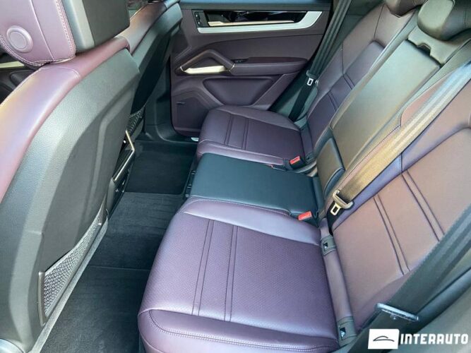 Porsche Cayenne 58 interauto-car