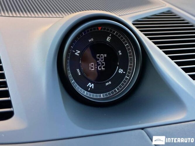 Porsche Cayenne 47 interauto-car