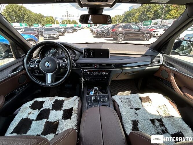 BMW X5 2.5D 40 interauto-car