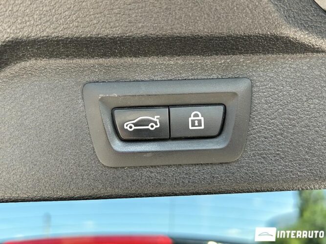 BMW X5 2.5D 50 interauto-car