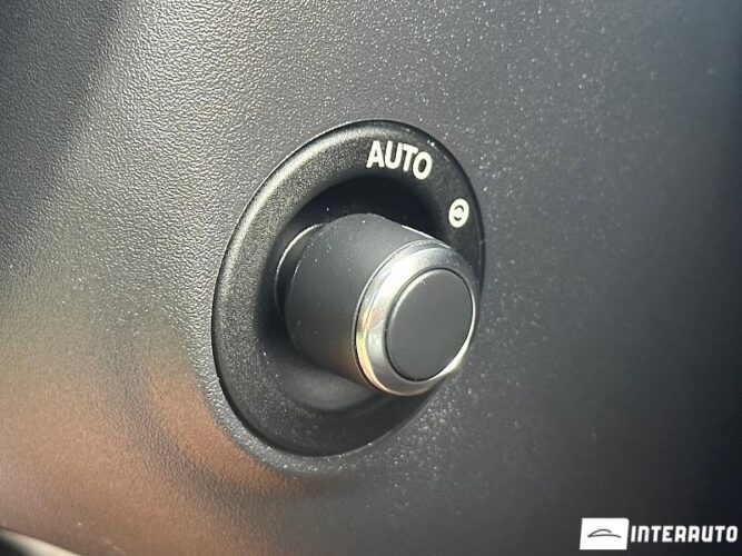 Jaguar F-Pace 63 interauto-car