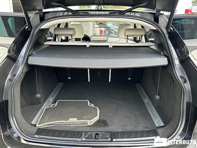 Jaguar F-Pace 68 interauto-car