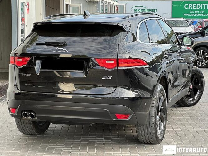 Jaguar F-Pace 44 interauto-car