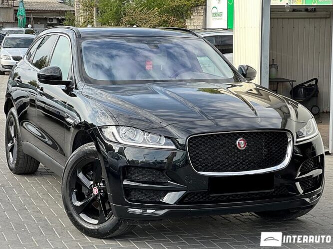 Jaguar F-Pace 41 interauto-car
