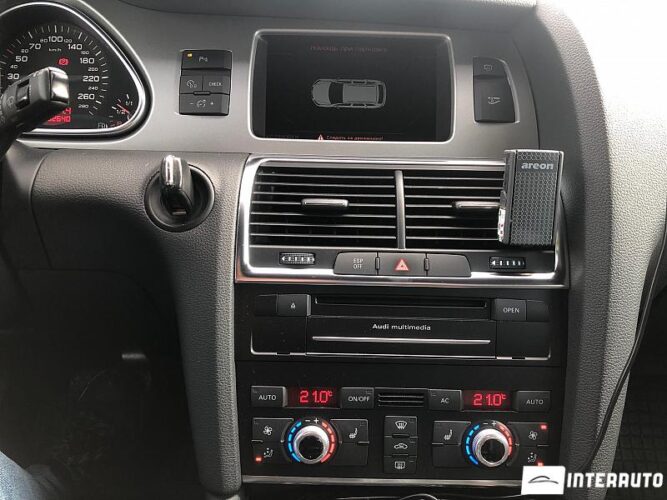 Audi Q7 45 interauto-car