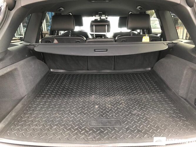 Audi Q7 48 interauto-car