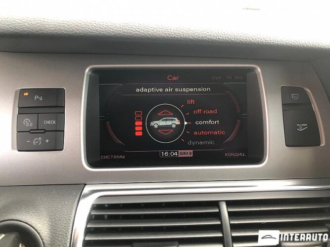 Audi Q7 43 interauto-car