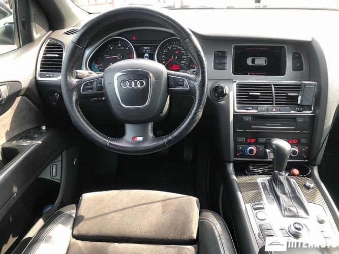 Audi Q7 39 interauto-car