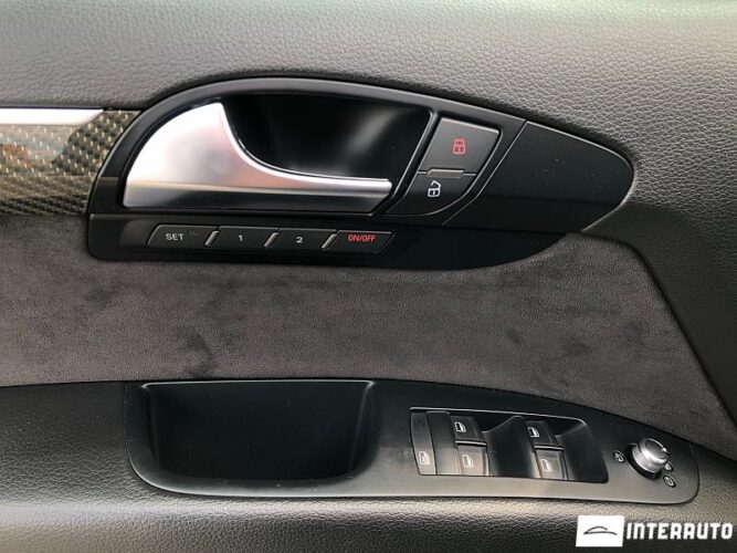 Audi Q7 36 interauto-car