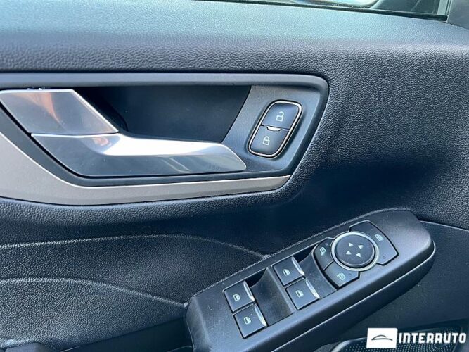 Ford Escape 39 interauto-car