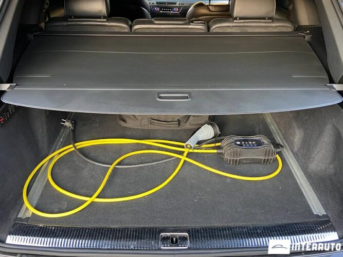 Audi Q7 E-Tron 60 interauto-car