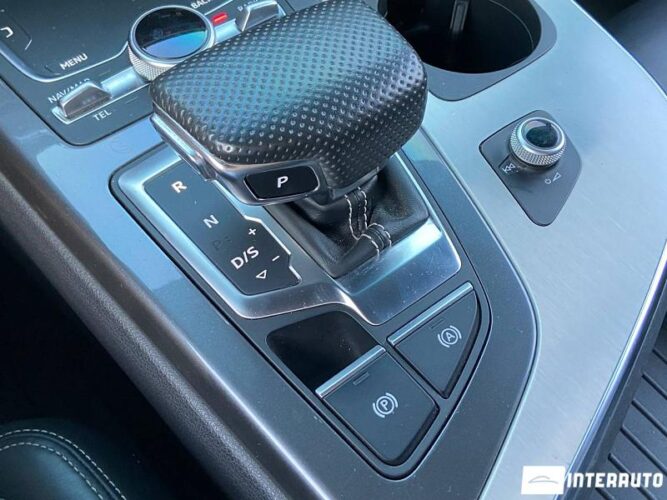 Audi Q7 E-Tron 52 interauto-car