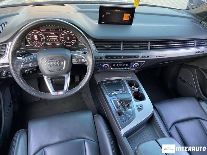 Audi Q7 E-Tron 44 interauto-car