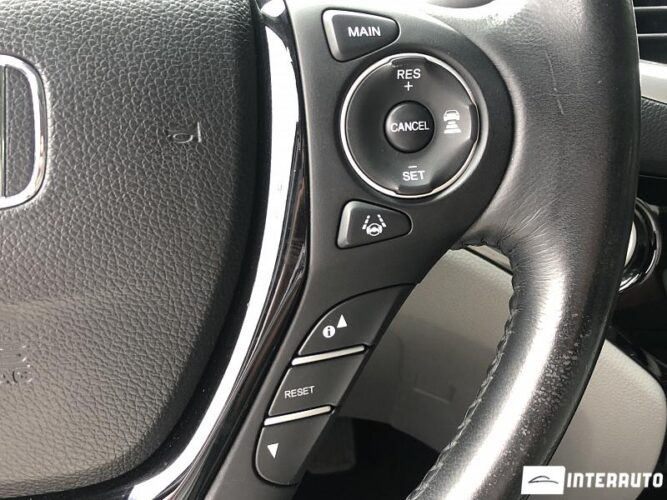 Honda Ridgeline 55 interauto-car