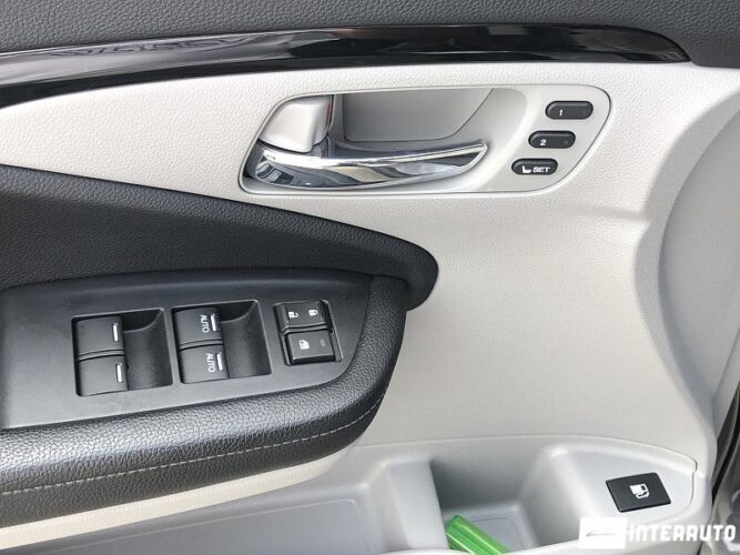 Honda Ridgeline 51 interauto-car