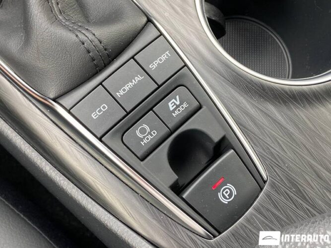 Toyota Camry 43 interauto-car