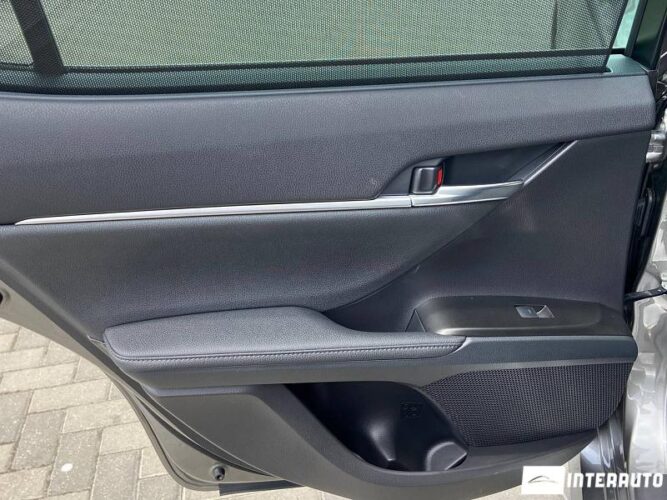 Toyota Camry 46 interauto-car