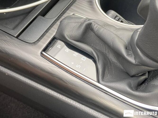 Toyota Camry 42 interauto-car