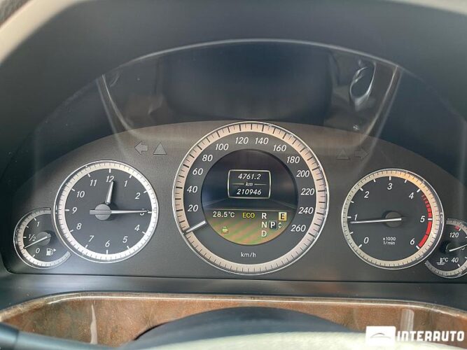 Mercedes E 250 33 interauto-car