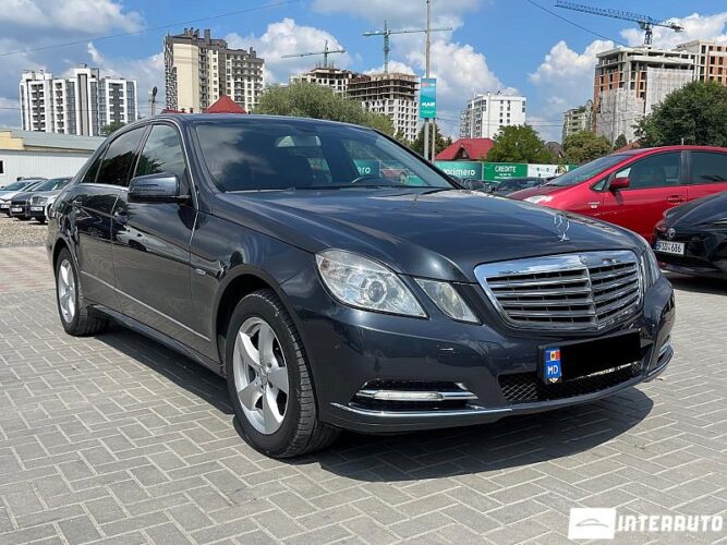 Mercedes E 250 28 interauto-car
